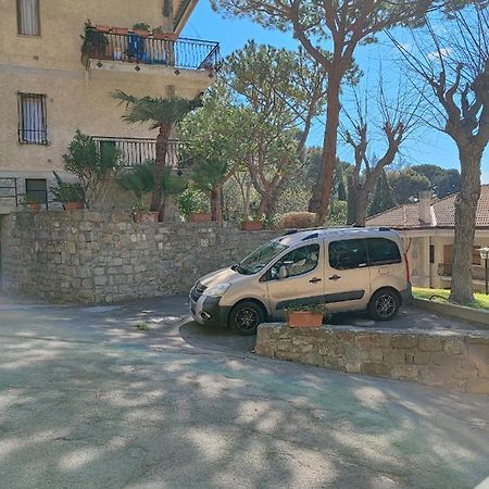 Casa Lilli Apartman Vallecrosia Kültér fotó