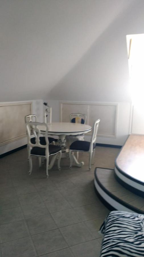 Casa Lilli Apartman Vallecrosia Kültér fotó